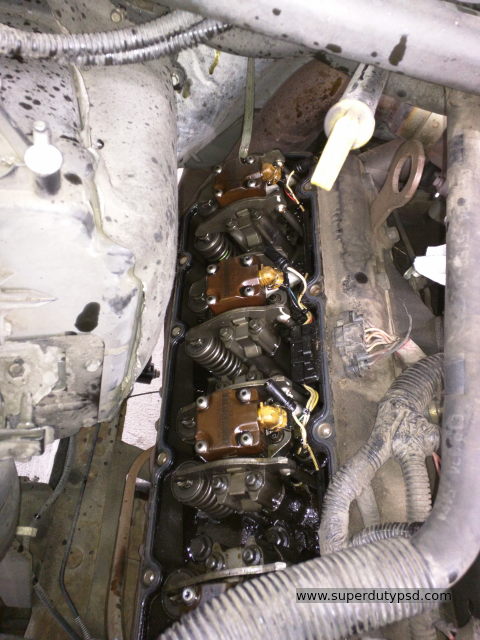 passenger's side cylinder head with valve cover off